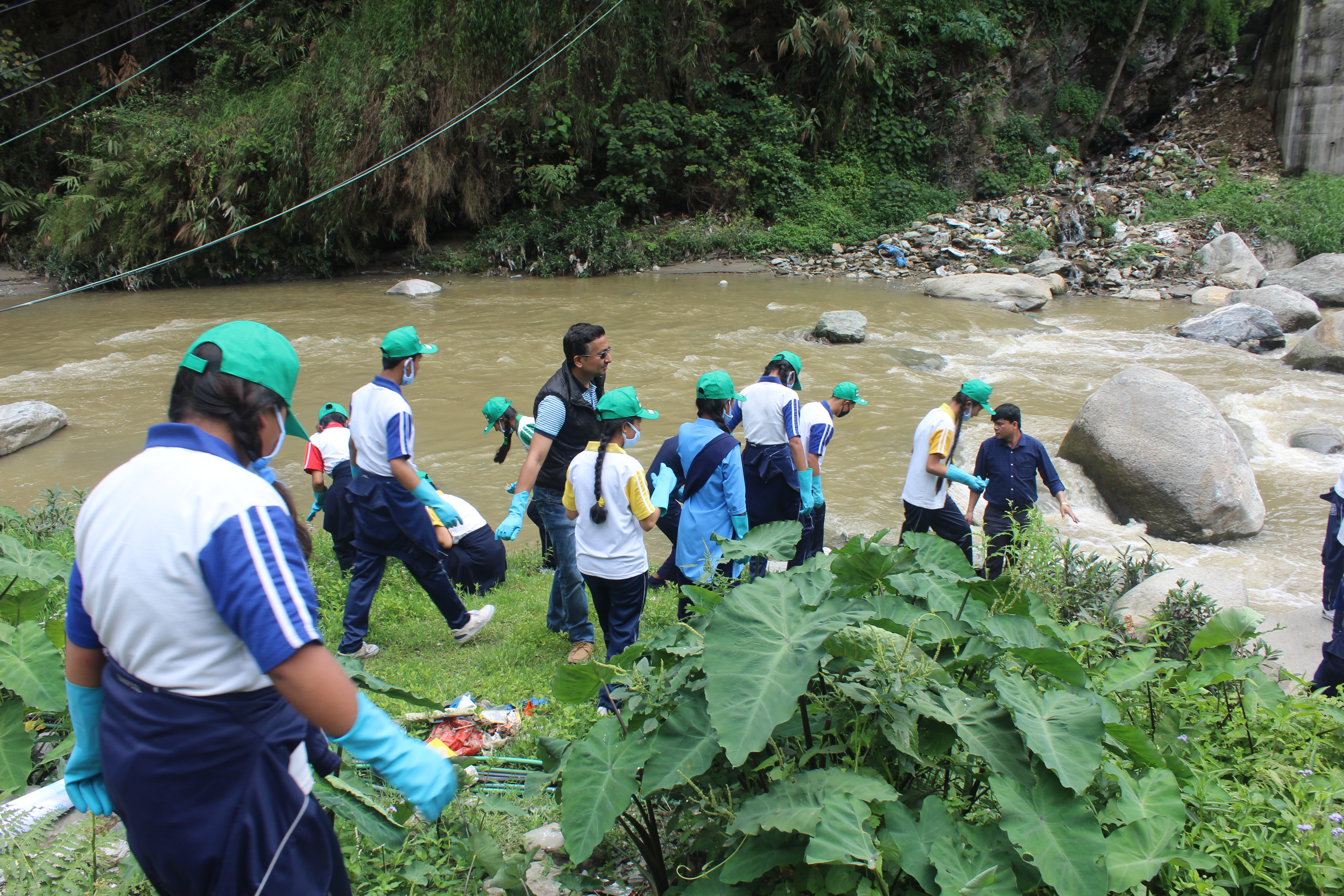 river cleanup drive2