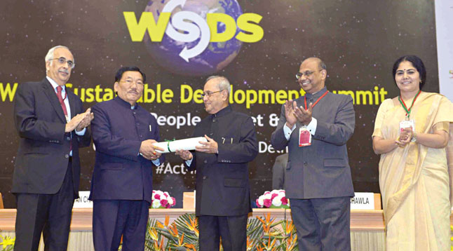 Sustainable Development Leadership Award to Shri Pawan Chamling, Chief Minister of Sikkim
